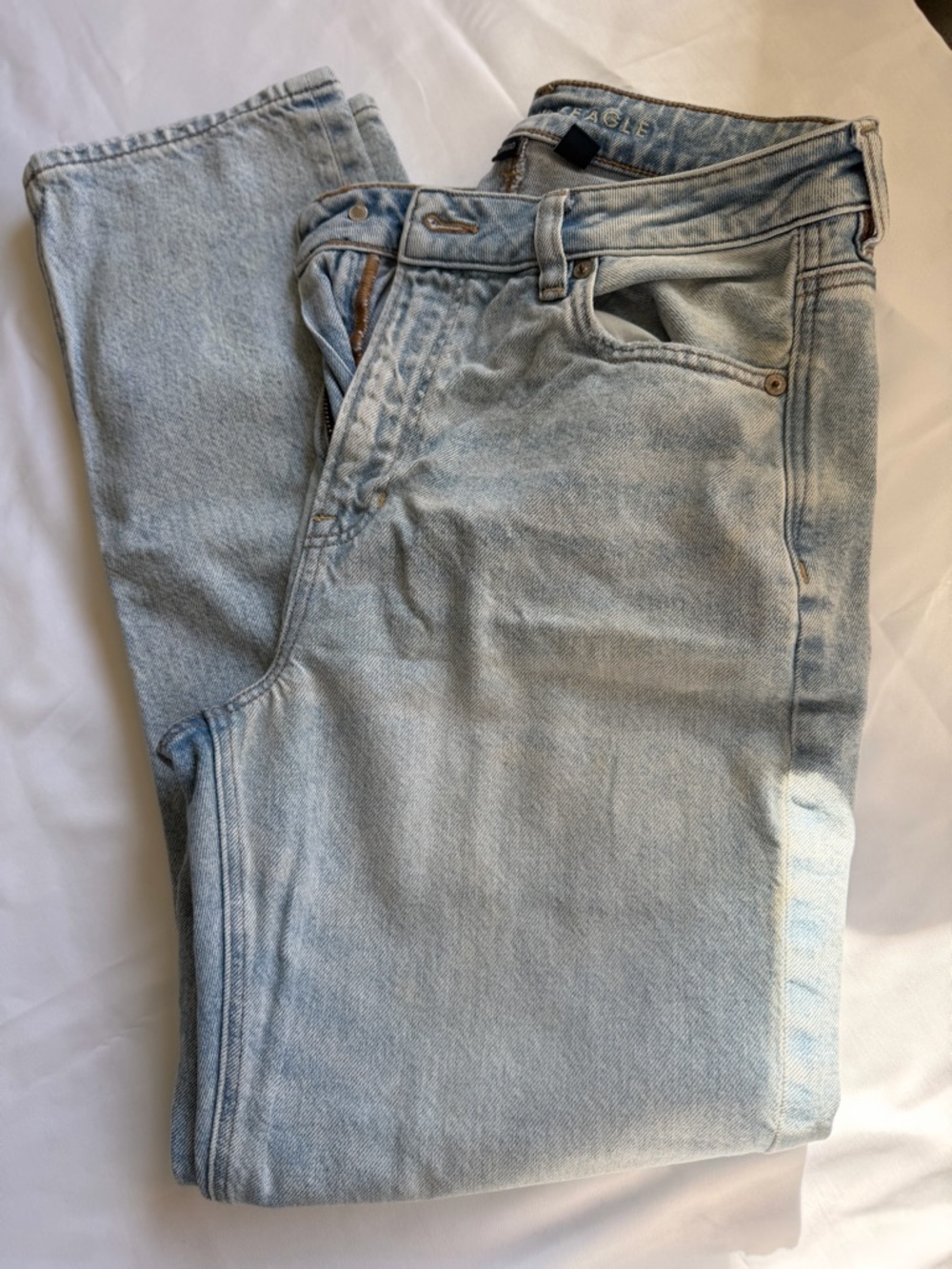 American Eagle Outfitters Light Blue Relaxed Women Jeans
